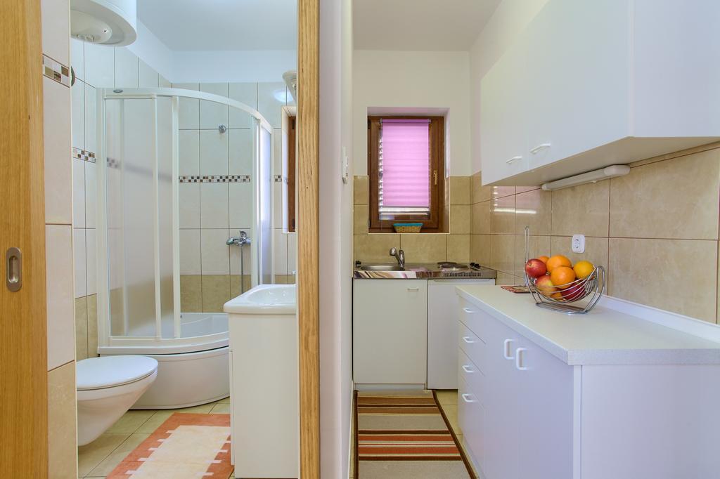 Nadija Studio Apartmani 克尔克 外观 照片